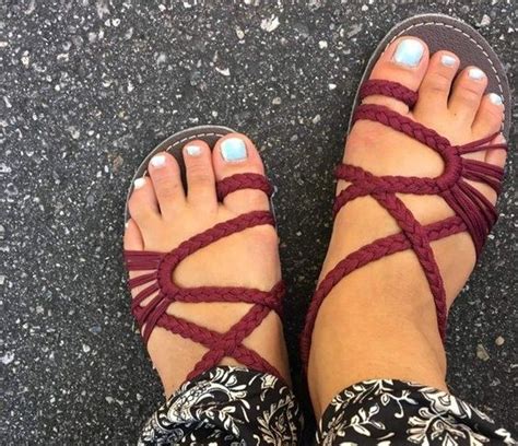 Shoes for women with big feet. Jun 15, 2015 · Fortunately, Smash Shoes isn't the only company with the same aim. Here's a list of companies that are letting gals with big feet step out in style. Long Tall Sally x Barefoot Tess (Up to size 15 ) A post shared by Long Tall Sally (@longtallsallyclothing) on Jun 9, 2015 at 8:20am PDT. FullBeauty (Up to size 14) 