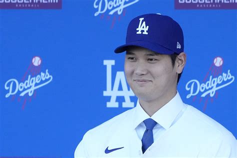 Shohei Ohtani reveals dog’s name at Dodgers’ introduction: Decoy