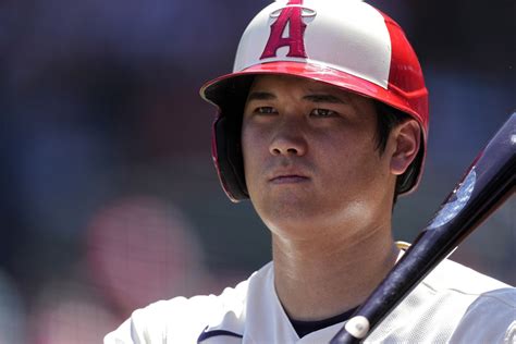 Shohei Ohtani seeking second opinion on elbow as he faces the Mets: ‘It sounds like he’ll continue to hit’