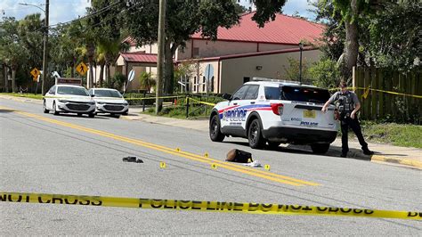 May 31, 2023 · – A person of interest was arrested Wednesday following a fatal shooting in traffic, according to the Daytona Beach Police Department. Police said the shooting happened just before 2 p.m. on ... . 