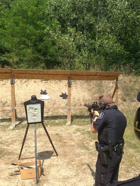 Looking for places to shoot a firearm in Ann Arbor Michigan? Here is the list of top rated Ann Arbor outdoor and indoor public gun shooting ranges near you! All ranges are located in Washtenaw County.
