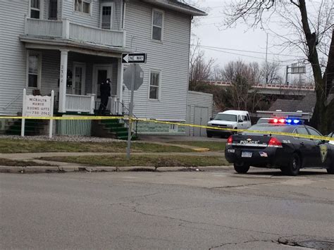 SAGINAW, Mich. (AP) — Three people were killed in an early morning shooting in Michigan, authorities said Sunday. Police responded to a report of multiple gunshots around 2:30 am this morning in .... 
