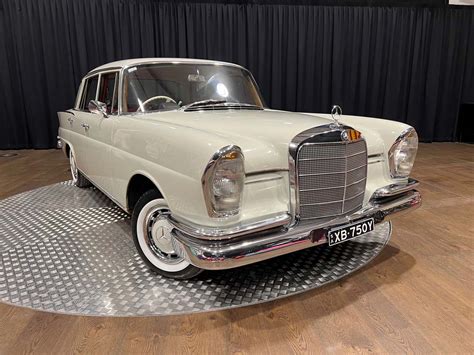 Shop manual for 1963 mercedes benz 220. - Everythings an argument with readings by andrea a lunsford.
