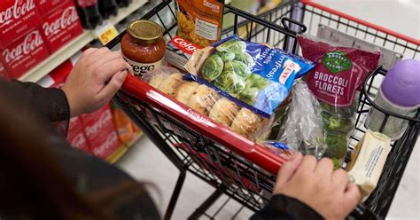 Shoppers on food stamps buy less and go to food banks as benefits shrink