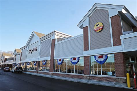 Shoprite hudson ny. Explore menu, see photos, and read reviews for ShopRite of Hudson. Supermarket chain with brand-name & house-label groceries, plus a bakery & a deli. ShopRite of Hudson. 4.2 