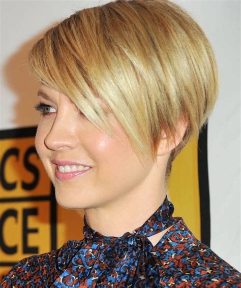Short inverted bob hairstyles. Things To Know About Short inverted bob hairstyles. 