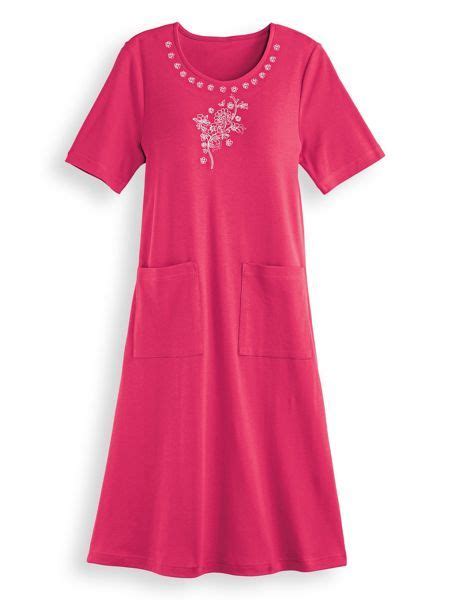 Short-Sleeve Knee-Length Skimmer Dress - Blair