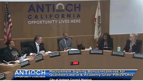 Should Antioch council choose the police chief?