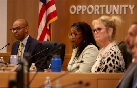 Should Antioch mayor be elected or rotate among council members?