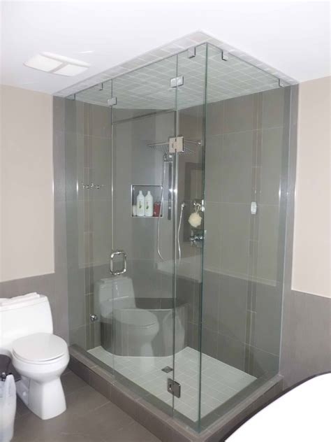 Shower glass installation. The best shower door for your bath adds both style and function. Sliding, hinge and pivot are the three types of shower doors that are the most popular. However, there are over 12 types of shower door styles to choose from. Select from clear to patterned glass and create a unique look for your bath. 