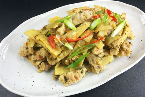 Shredded Pork with Bamboo Shoots & Dried Bean Curd