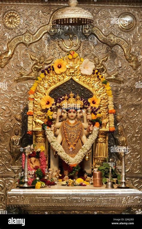 Shri Datta Darshan
