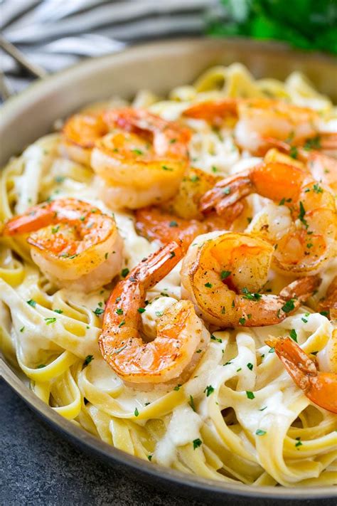 Shrimp Alfredo With Ragu Alfredo Sauce