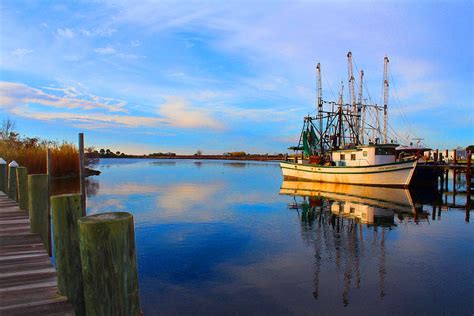 Shrimp Boats at Joe Patti