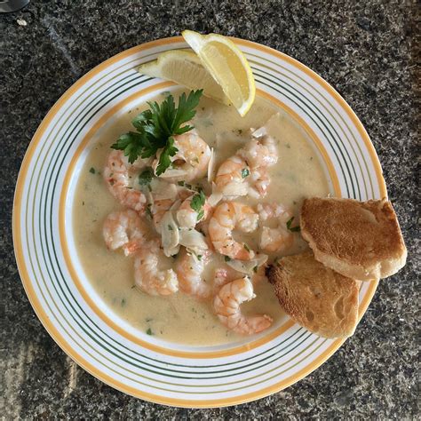 Shrimp scampi! : r/Plating - Reddit