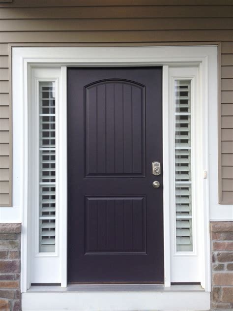 Shutters on the entry sidelights and front doors