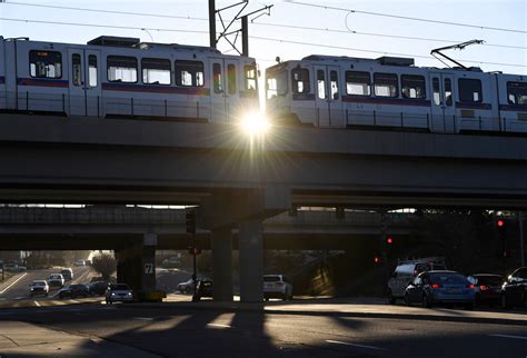 Shuttles deployed to replace several RTD trains delayed by signal problems