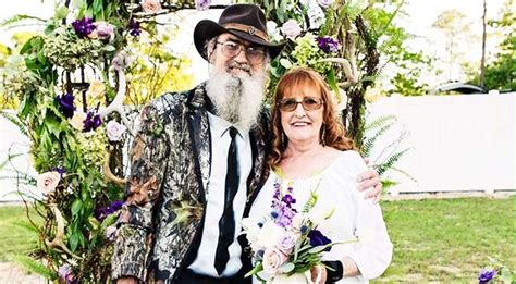 Si robertson wife. Things To Know About Si robertson wife. 