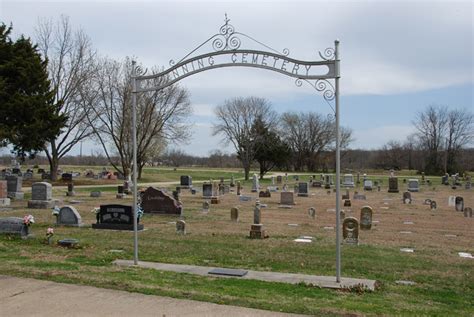 Sickman Dunning Funeral Home, Clinton, MO