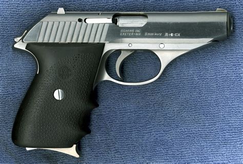 Compare the dimensions and specs of Sig Sauer P230 and FN Reflex. H