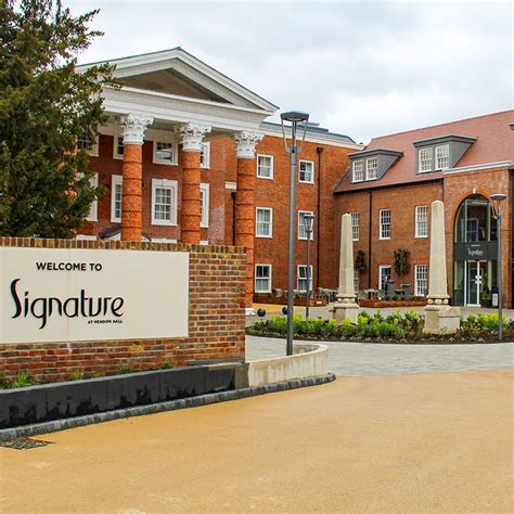 Signature at Hendon Hall – Compare Caring