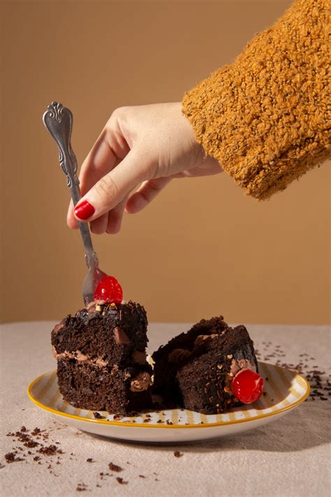 Significado do sonho comer bolo