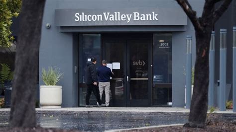 Silicon Valley Bank collapses and is seized by federal regulators