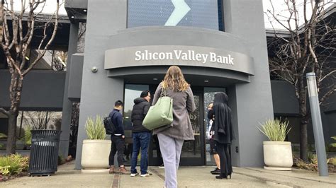 Silicon Valley Bank seized after run by depositors