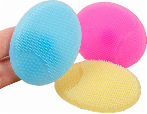 Silicone face scrubber. Extra Soft Silicone Face Scrubber Facial Cleansing Brush. 