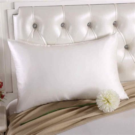 Silk Sheets and Pillowcases: Great for Sleep, Beauty, and Wellness