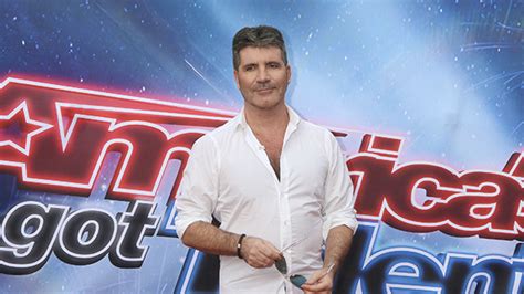 Simon Cowell gick ner 20 kilo efter sin olycka – nu ser han helt ...