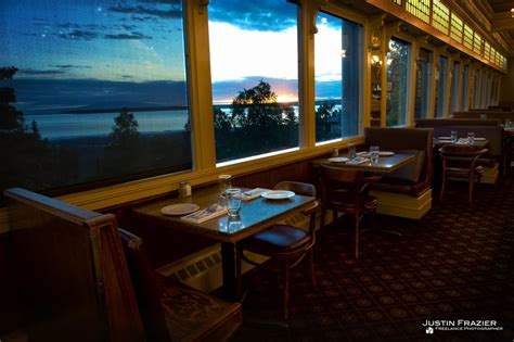 Simon & Seafort's Saloon & Grill, Anchorage: See 2,411 unbiased reviews of Simon & Seafort's Saloon & Grill, rated 4.5 of 5 on Tripadvisor and ranked #29 of 796 restaurants in Anchorage.