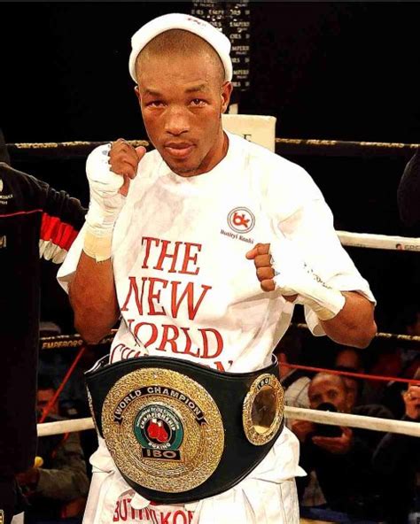 Simphiwe vetyeka biography examples in english