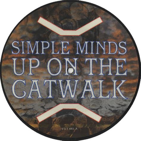 Simple Minds Up on the catwalk picture disc 7" i utmärkt skick