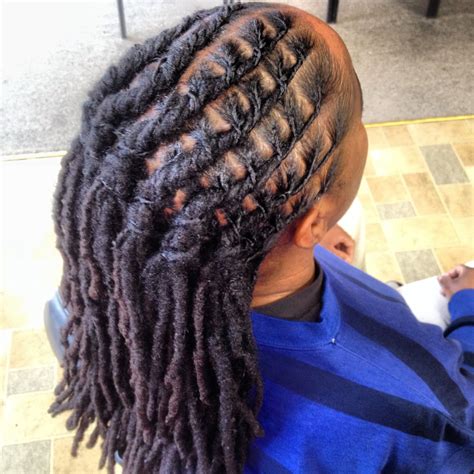 Simple loc styles for guys. Step 4: Enjoy your loc updo. If you decide to try this ‘dreads hairstyle’ tag us in your post on Instagram. We’d love to repost you! Related posts: Easy loc bun hairstyles (Part 1) Simple loc updo for dummies #1 Easy hairstyles for all locks (Part 1) 7 cute curly loc styles. Until next time! ∼Jay 