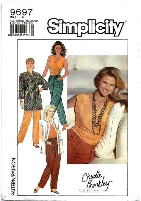 Simplicity 9697