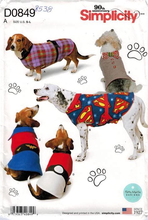 Simplicity Simplicity Pattern 8538 Dog Coats in Three Sizes