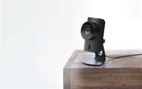 Simplisafe camera won. Power Up the camera by connecting to a working outlet or inserting fully-charged batteries. Find the Pairing button on the back of the Camera. Press and hold that button for 15 – 20 seconds. When your release it, the camera should reboot and enter pairing mode. Reinstall the camera afresh through the SimpliSafe app. 