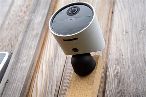 Simplisafe outdoor camera review. 3.5 Good. Bottom Line. The SimpliSafe Wireless Outdoor Security Camera offers sharp 1080 video, color night vision, and intelligent motion alerts, but it only works with a … 
