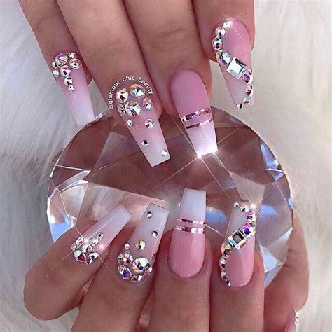 Sure, Skittles nails and ombré manis have been trending nail designs for the past year, but according to Pinterest, they aren't going anywhere. A report from the platform notes that searches for .... Simply loves nails