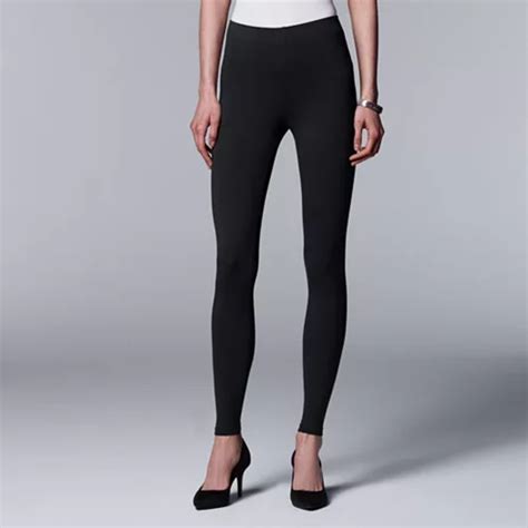 SMALL MEDIUM LARGE X LARGE Size Chart + product details With a basic design, these Simply Vera Vera Wang capri leggings are sure to be an essential part of your wardrobe. PRODUCT FEATURES Capri length Temperature-regulating fabric FIT & SIZING Elastic waistband 21-in. approx. inseam FABRIC & CARE Cotton, spandex Machine wash Imported sizing.