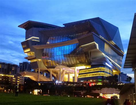Singapore Architecture And Unique Building Designs Displayed in