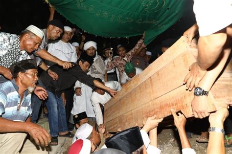 Singapore rabu 10 mei 2018. Bertemu teman yang sudah meninggal togel.
