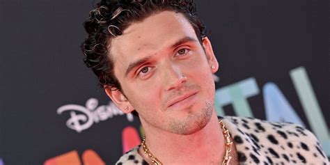 Singer Lauv Casually Comes Out Via TikTok