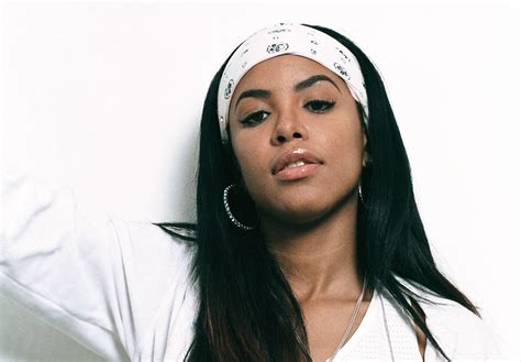 Singer aaliyah biography
