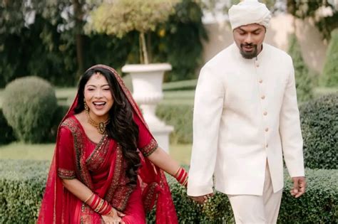 Singer xefer rahman images in urdu