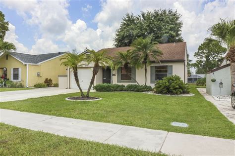 Single family homes for sale in punta gorda florida. 2 beds, 2 baths, 1306 sq. ft. house located at 25226 Puerta Dr, PUNTA GORDA, FL 33955 sold for $245,000 on Apr 11, 2022. MLS# C7454692. Great starter home or investment property nestled in the Burn... 