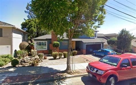 Single family residence in Oakland sells for $1.5 million