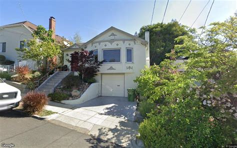 Single family residence in Oakland sells for $1.7 million