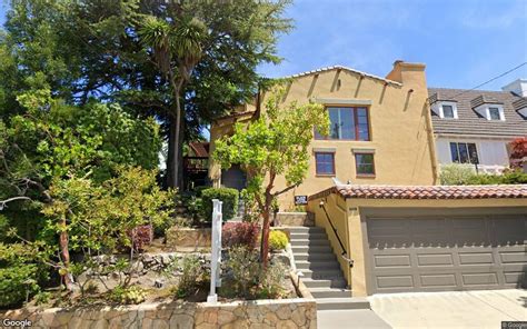 Single family residence in Oakland sells for $2.2 million